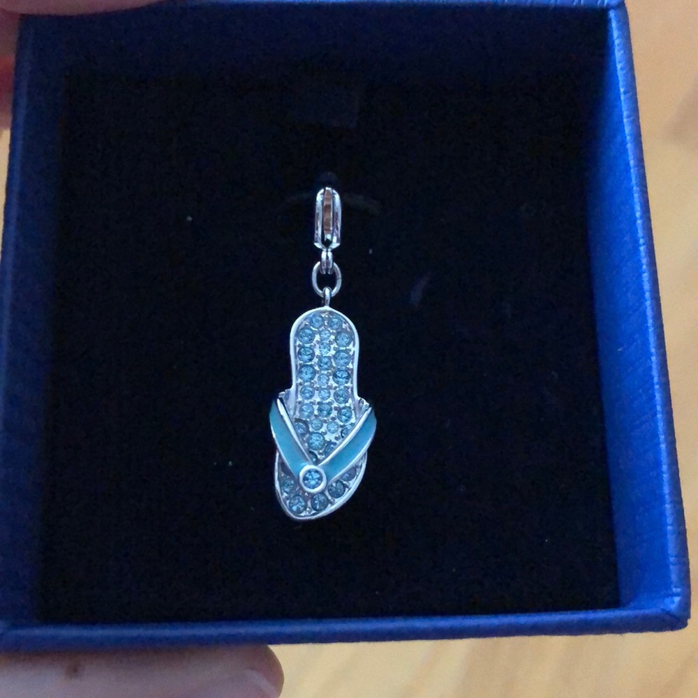 AUTHENTIC Swarovski charm!